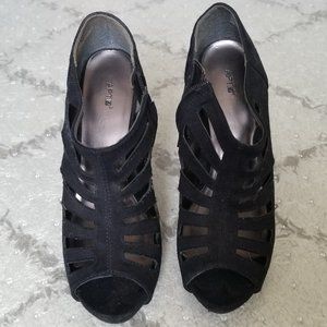 Apt. 9 Strappy Peep-toe Booties